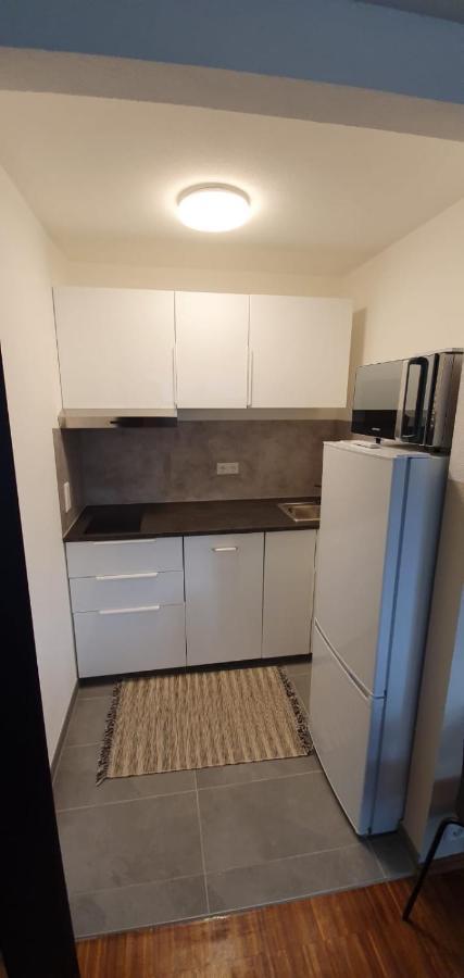 Sevis Outlet Apartments Metzingen  Bagian luar foto